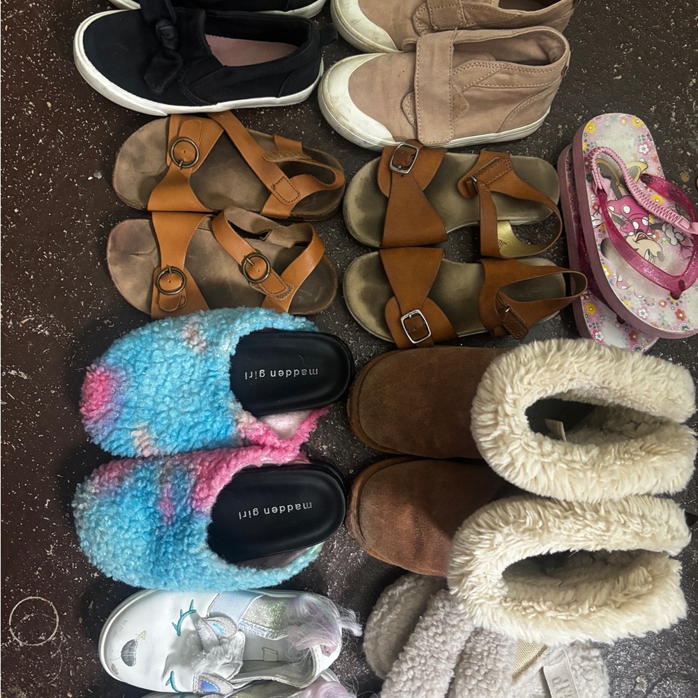 Kids shoe lot